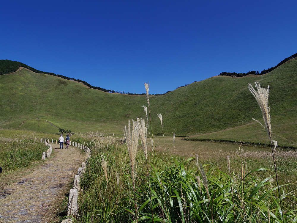 見渡す限りのススキ 奈良の秋の絶景スポット 曽爾高原 奈良県 Lineトラベルjp 旅行ガイド