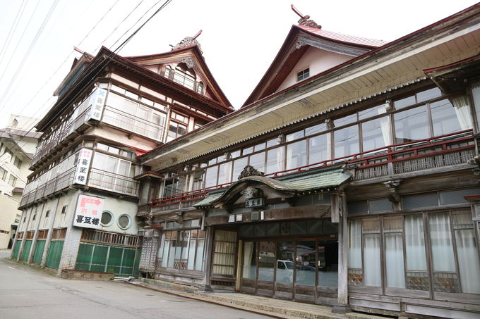 山形県最古の旅館建築！レトロ＆大きさが「喜至楼」の魅力