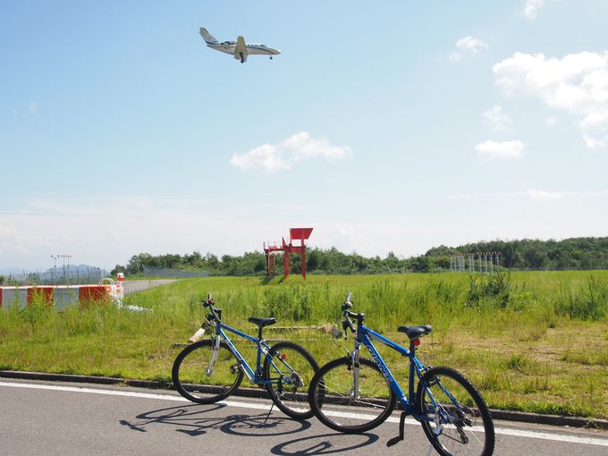 飛行機を見ながら空港を一周！広島空港を望むサイクリングコース