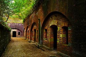 s^ƌĂ΂pЌQ̓Ea̎RF̋LTlC