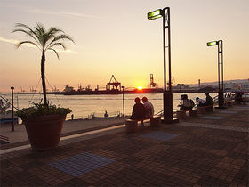 ���͗[�z�̓s�I�[���̐�i��������x�C�G���A�X�|�b�g5�I�̋L���T���l�C��