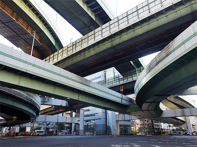 実は大阪はドボク鑑賞の聖地！高速道路の名物JCTを巡ってみよう | 大阪