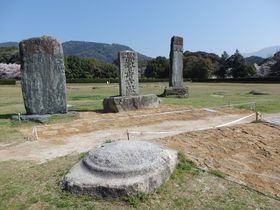 ���X�̗��j�ɍʂ�ꂽ�u���̒���v�I�����E��ɕ{�Ղ��߂��闷�̋L���T���l�C��