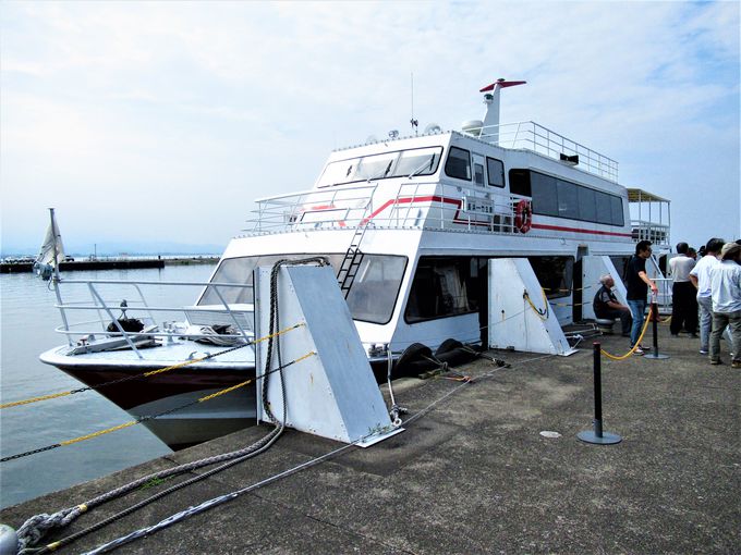 琵琶湖の絶景を楽しもう 滋賀県 竹生島クルーズ 長浜航路 滋賀県 トラベルjp 旅行ガイド