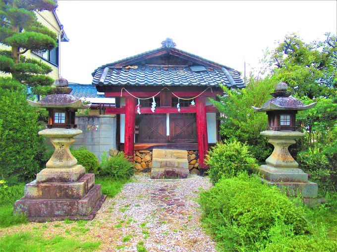 疱瘡神をまつる青井神社と円満寺の算額