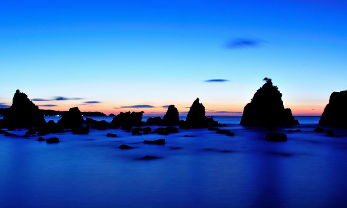 地球の丸さを実感する和歌山潮岬と奇岩「橋杭岩」の夜明け！ | 和歌山県 | トラベルjp 旅行ガイド