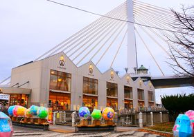 �X���M���b�I�������~���������uA-FACTORY�v�͂��y�Y�̕󔠁I�̋L���T���l�C��