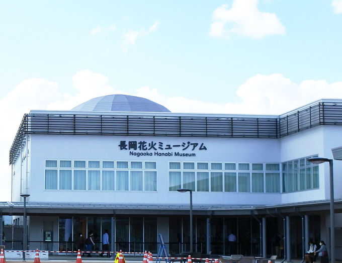 ドームシアターで長岡花火も 新潟 道の駅 ながおか花火館 新潟県 Lineトラベルjp 旅行ガイド