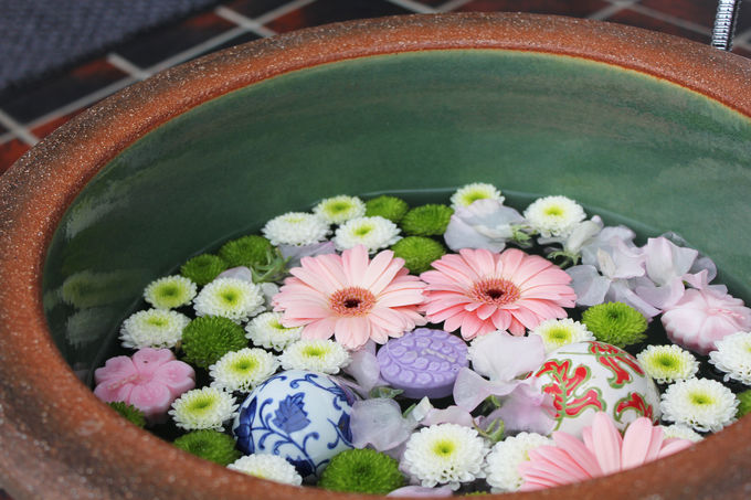 季節の花が街を飾る「行田花手水week」
