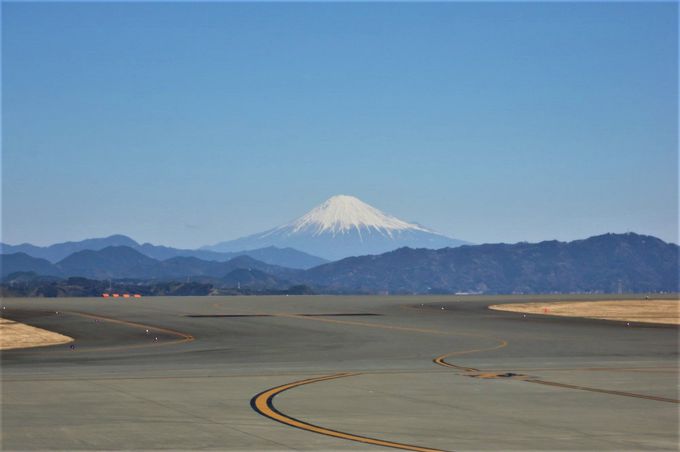 富士山静岡空港の概要と飛行機がよく見える「石雲院展望デッキ」