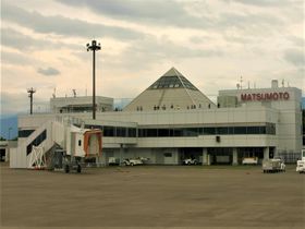 信州まつもと空港は信州土産がいっぱい！日本一標高が高い空港