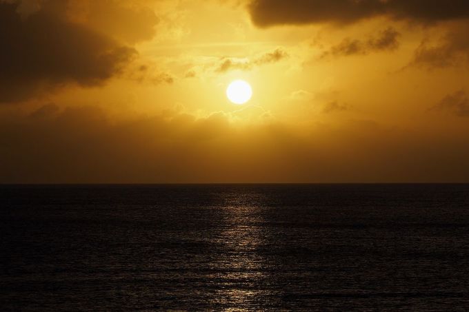 グアムのビーチで夕日を眺めるならここ ザ ビーチ The Beach Bar q グアム Lineトラベルjp 旅行ガイド