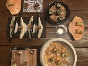 �e�b�N�̊X�T���m�[�ŏo����E�̐�i�O����