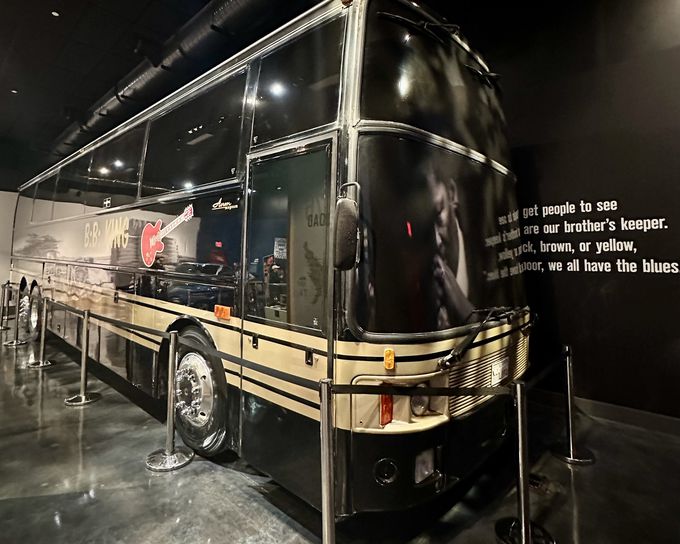 B.B.�L���O�̍����h�钬�C���f�B�A�m�[��