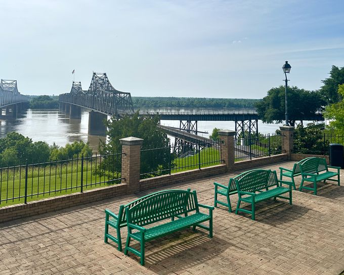 �R�J�E�R�[���a���̒��r�b�N�X�o�[�O