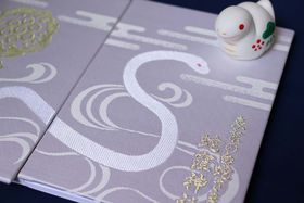 �����E�����́u�֌E�_�Ёv�͔��Ƌ��^�A�b�v�̃p���[�X�|�b�g�̋L���T���l�C��