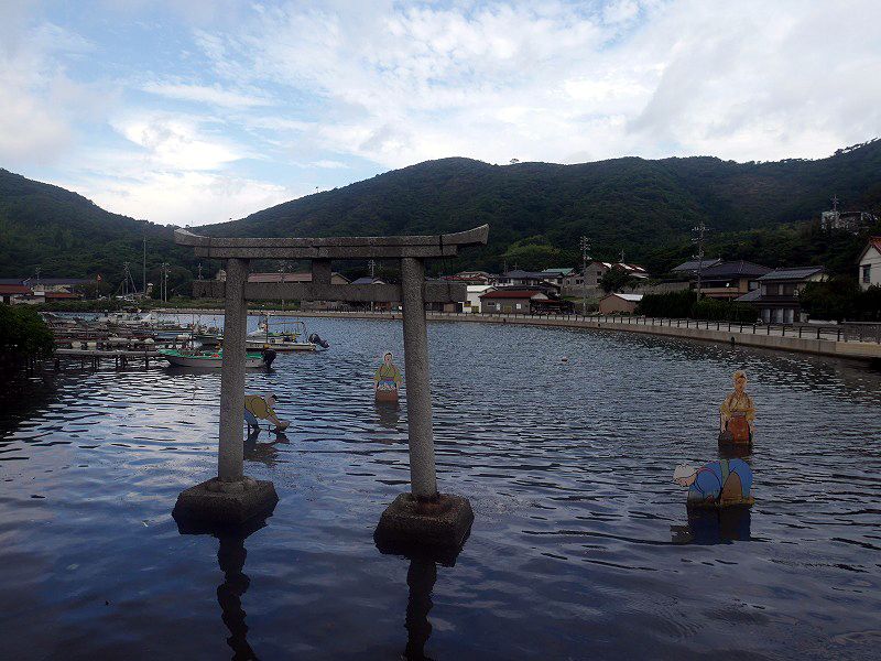 由良比女神社とイカ寄せ伝説