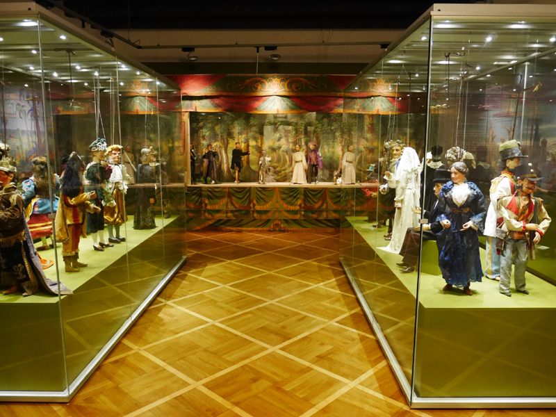 チェコ最古のマリオネット博物館はフルディムに。