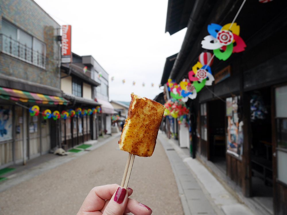 CGと食べ歩きが楽しい岩村城