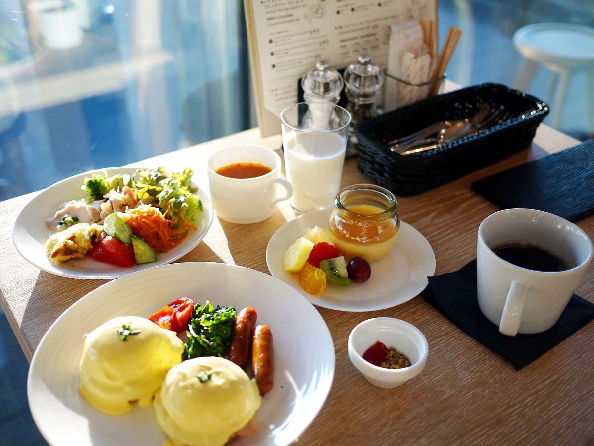 東京タワーを眺めながらバルコニーで朝食を！