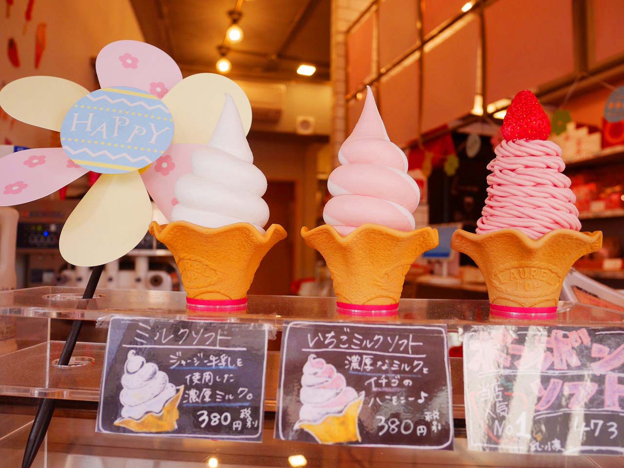 選ぶのがひと苦労！キュートないちごスイーツ達
