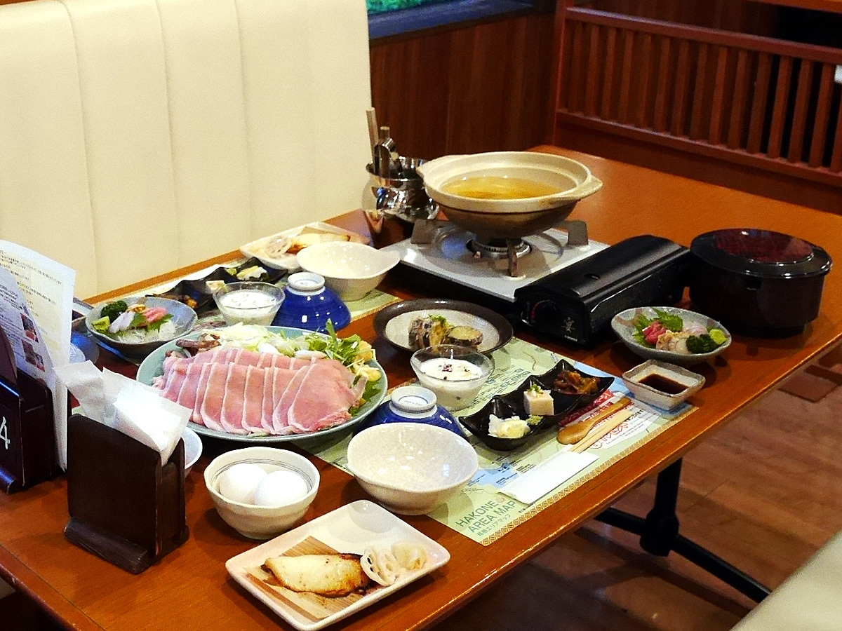 ボリューム満点！「仙石原品の木一の湯」の夕ご飯