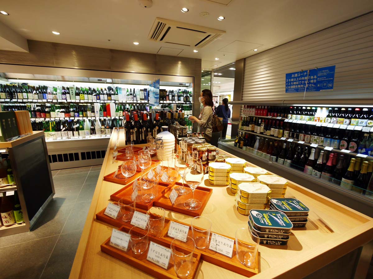 なんとお酒までエキナカ醸造！
