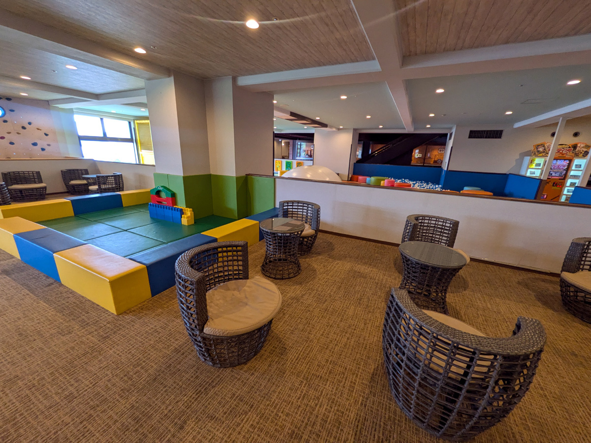 �[�������ٓ��{�݂ƃT�[�r�X