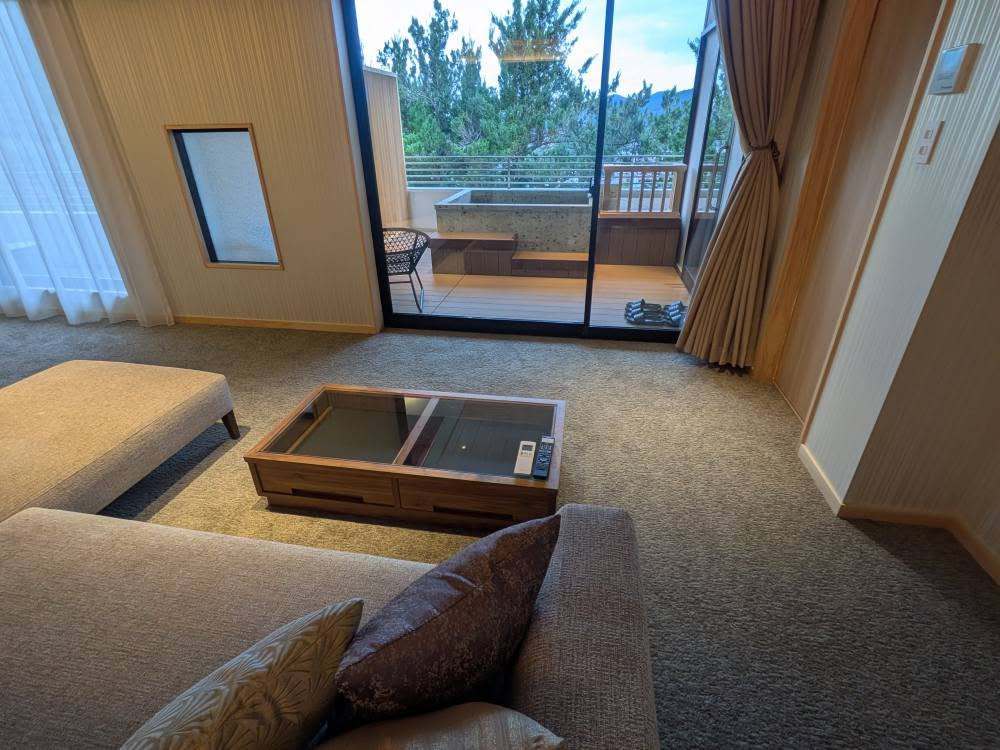 ��p�J�[�h�L�[�Ŏ����A�v���C�x�[�g�ȋq�����