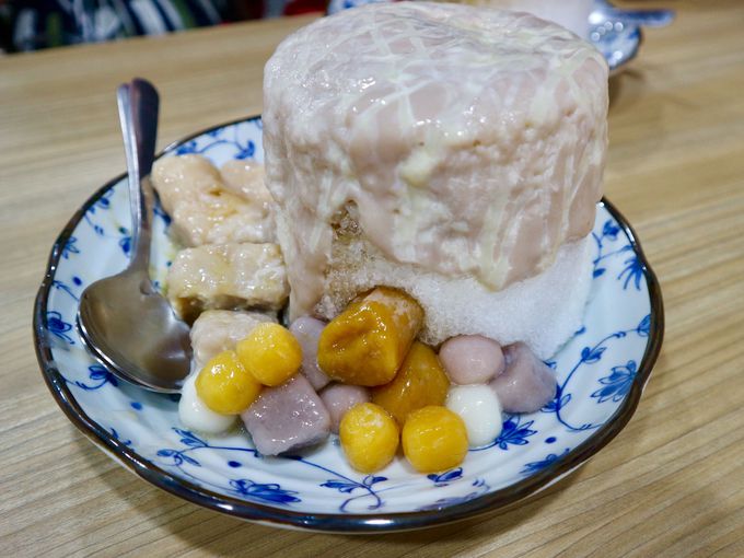濃厚タロイモがとろ り台湾カキ氷 台北 冰雪糖冰舖 台湾 トラベルjp 旅行ガイド
