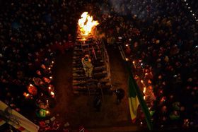 ɕ܂ăNX}X}IC^AAAbofBAETET@g[́utBAbRv̋LTlC