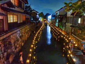 滋賀・近江八幡「八幡堀まつり」で夜景と水面の灯りを楽しもう！