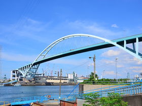 大阪市・大正区の「巨大橋」を“徒歩”と“渡し船”で空中散歩！