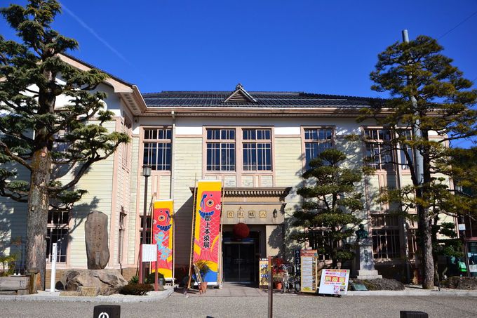 �ŏ��Ɂu�S�㔪�������ɋL�O�فv�ɗ�������Ă݂悤