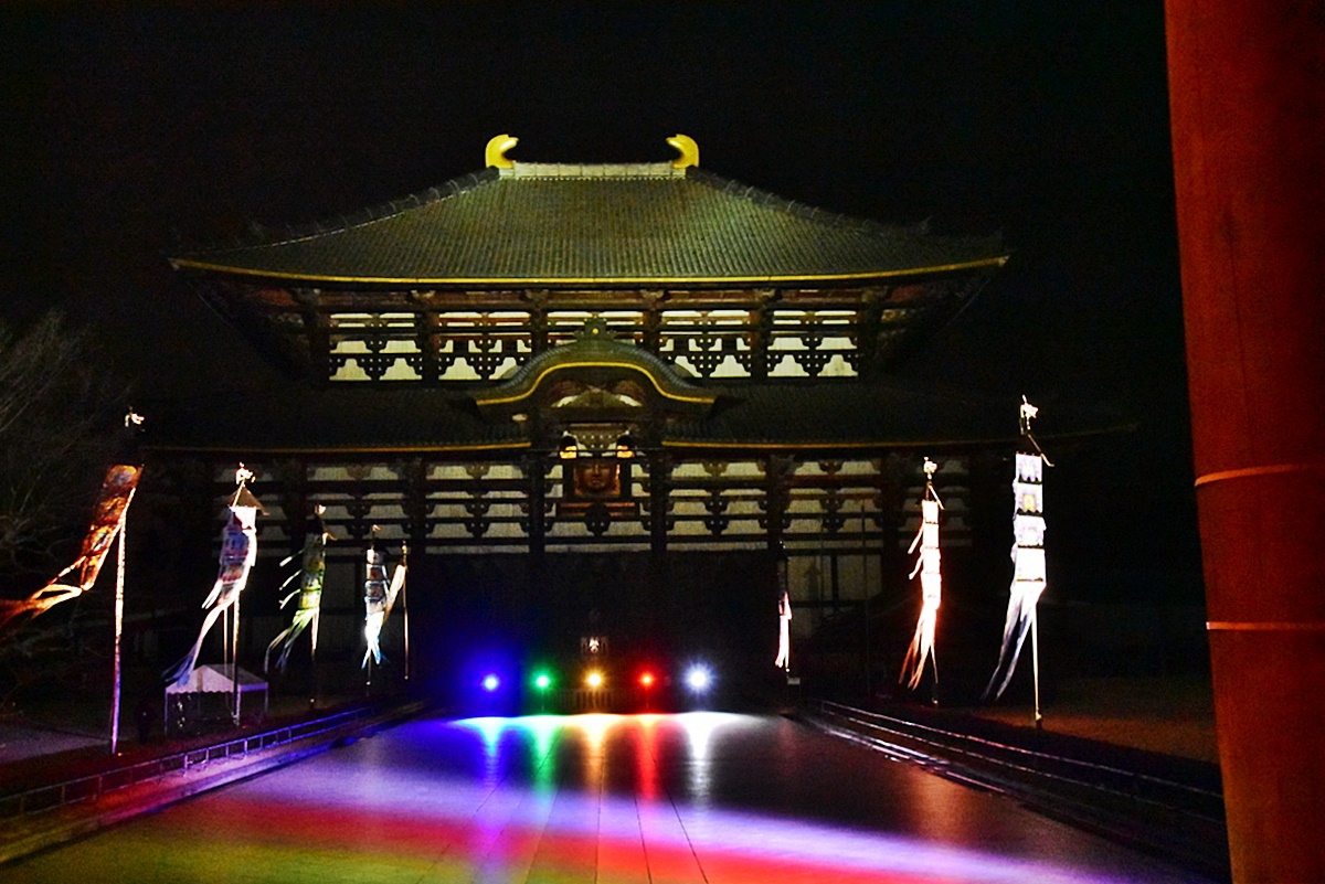 奈良公園を包む瑠璃色の光 しあわせ回廊なら瑠璃絵 に行こう 奈良県 Lineトラベルjp 旅行ガイド