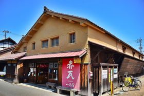 ����u�q�g���Ǔy���Q�v������ă��g���ȕ���𖞋i�I�̋L���T���l�C��