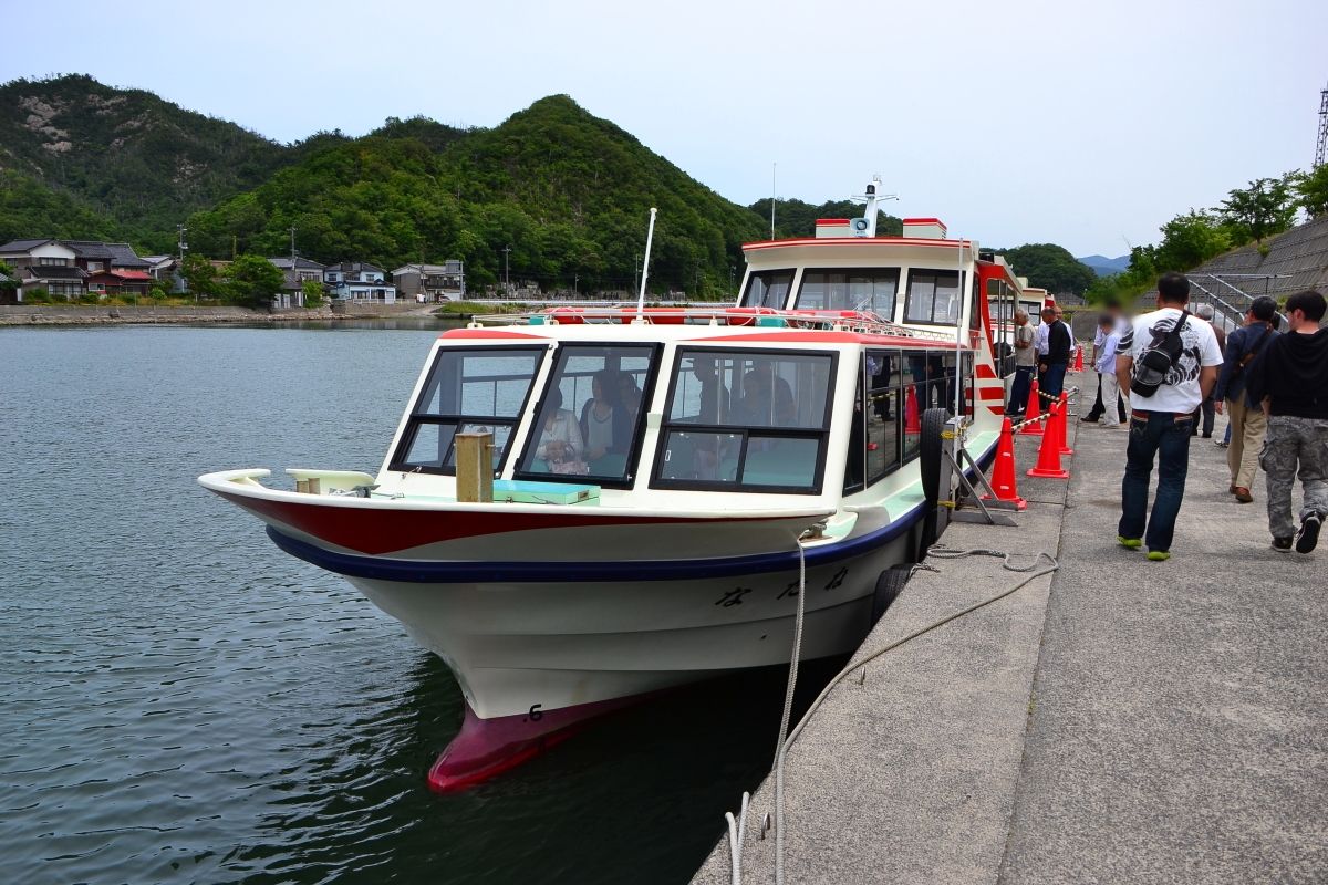 1日目午前：山陰の松島「浦富海岸遊覧船」に乗船しよう