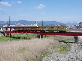 滋賀県最古の私鉄「近江鉄道」でレトロな駅舎めぐりを楽しもう！