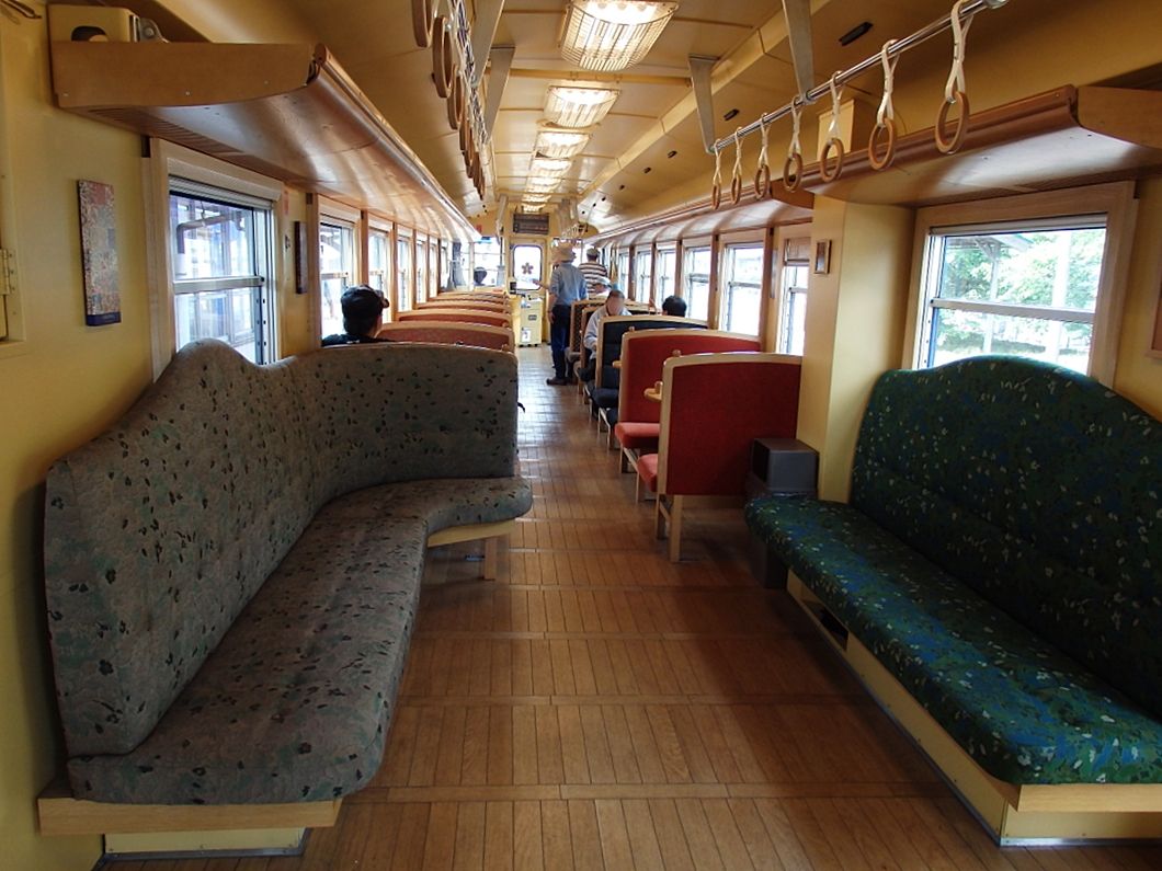 「昭和」と「八頭」 2つの観光列車との出会いも楽しみ