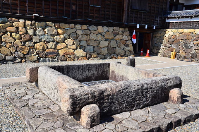 福知山城は「転用石」の宝庫