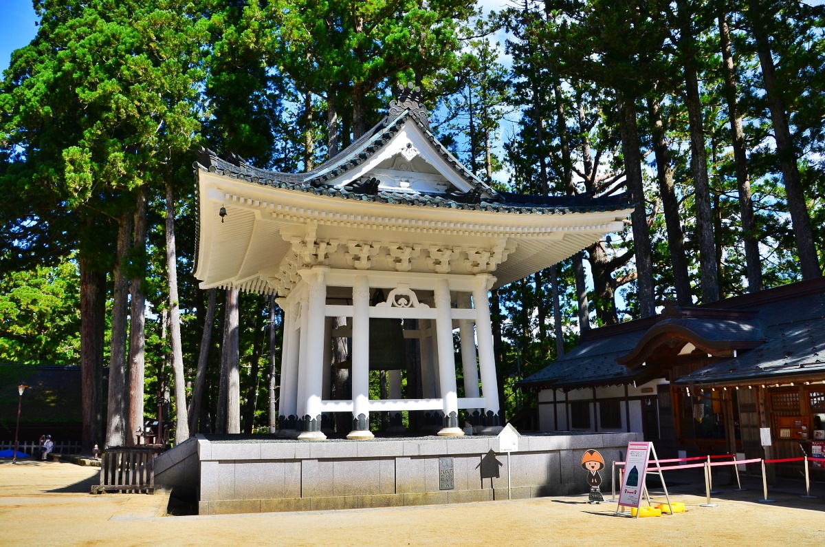 �^�������̃V���{���u���{�哃�v�͂��Г��q��