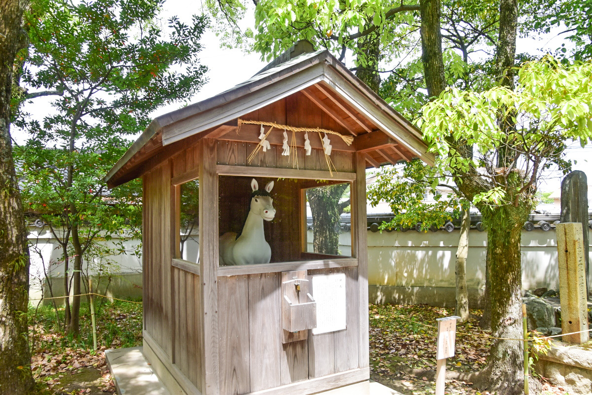 gg@Ee̐_ЁhuhcÐ_ЁvƂ