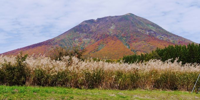 紅葉の大パノラマ 青森の名山 岩木山 のてっぺんを極める 青森県 トラベルjp 旅行ガイド