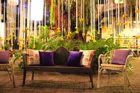 ���ĎB���ĐH�ׂāI�o���R�N�u�ԕ��������فv�ŉԂ����ς��̃f�B�i�[���y���ނ̋L���T���l�C��