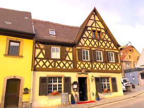 �h�C�c�̐H�͓�ɂ���I���C�����Y�n�Ŋy���ރO�����V�I�̋L���T���l�C��