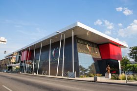 앧̓^E~^[WŃ`R[gƃC\̋LTlC