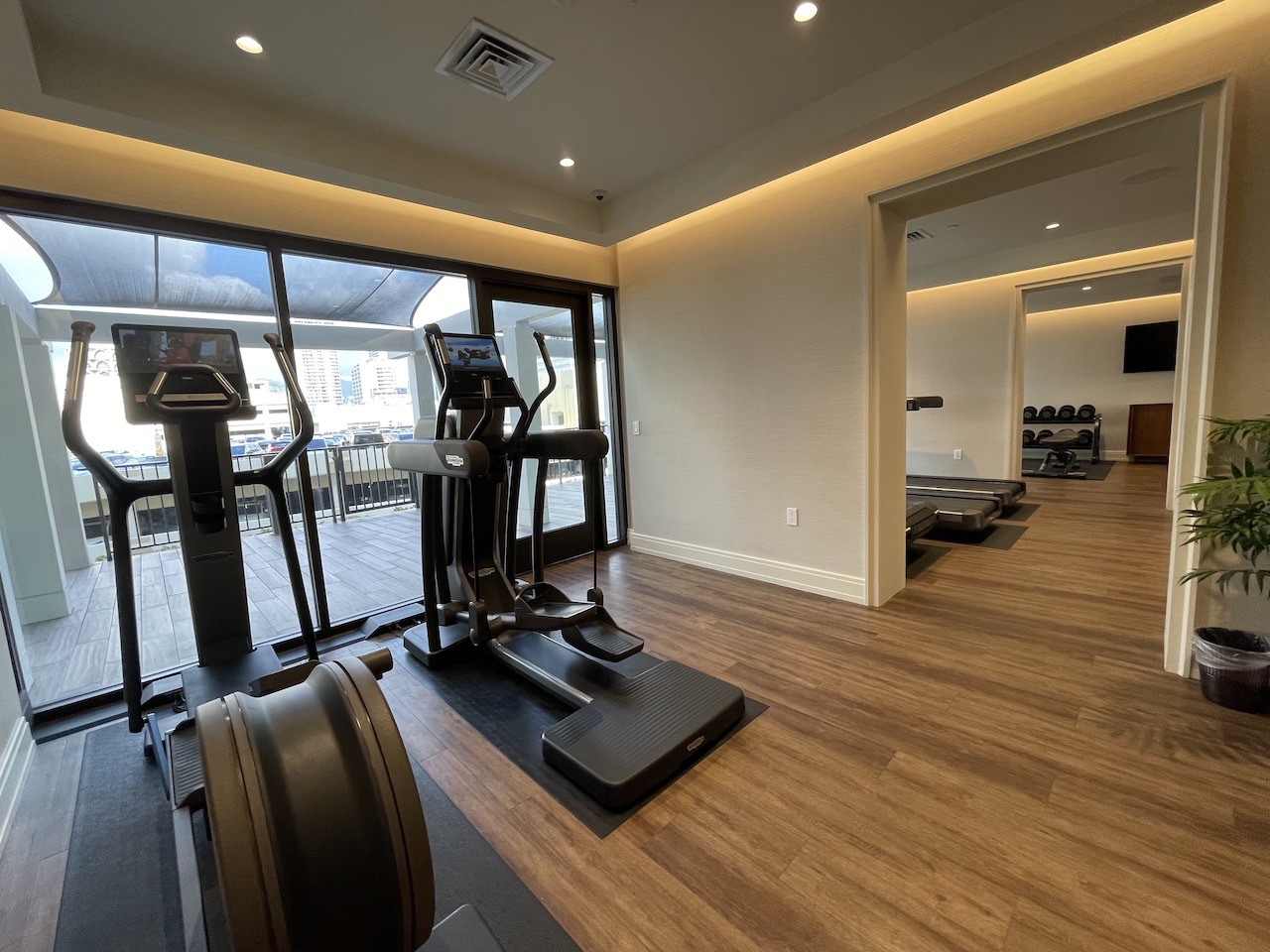 CLLr[`ɗꍞނ悤ȃCtBjeBv[I