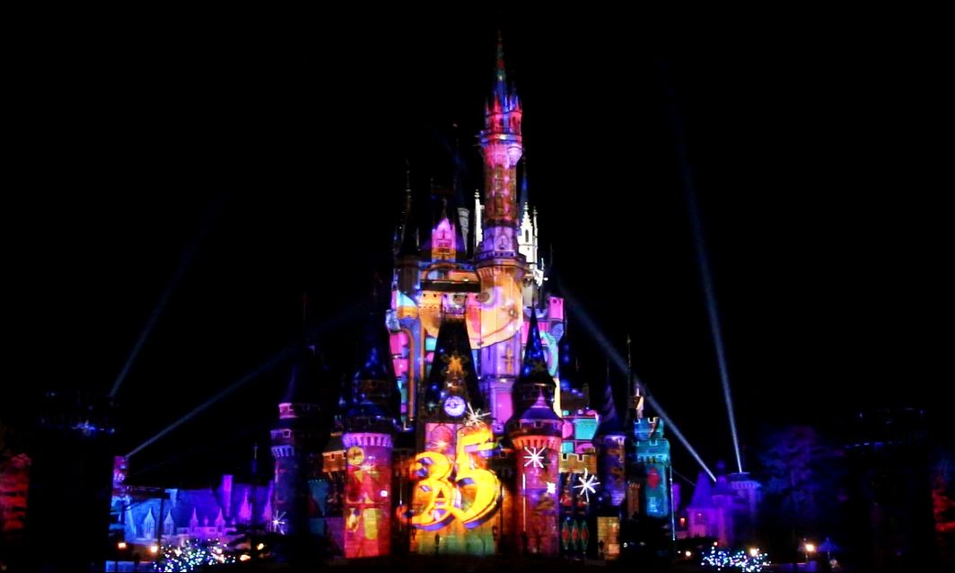 Celebrate Tokyo Disneyland は感動の連続 見どころを解説 千葉県 トラベルjp 旅行ガイド