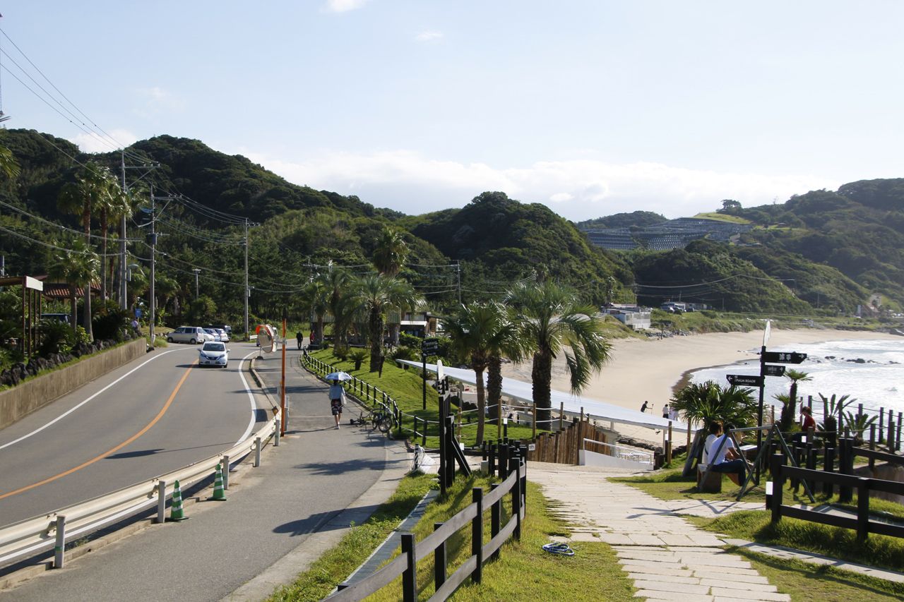 4�D�y���������h���C�u���I�C�𒭂߂Ȃ��瑖�낤