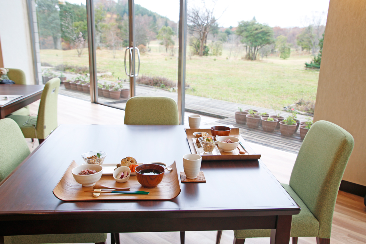 HׂEނƂ"LC"ցBZbgHf